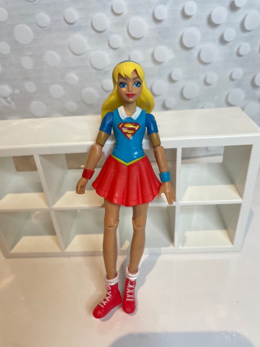 DC Comics Super girl mini action figure